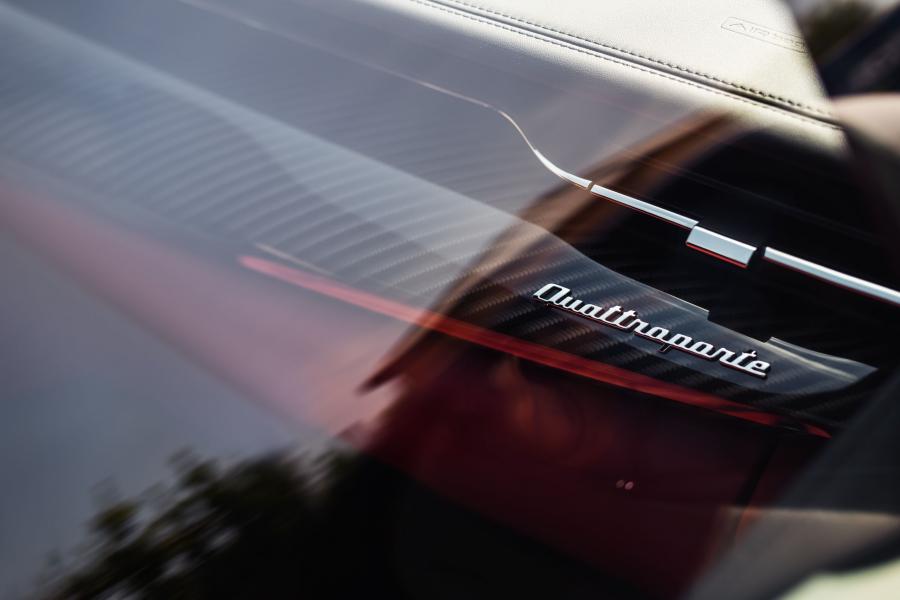 Детали экстерьера Maserati Quattroporte GTS GranSport (M156) 2018 года  (NA) (фото 2 из 28)